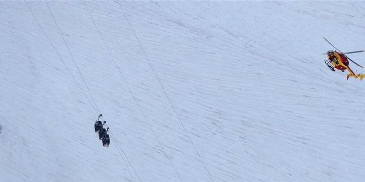 Ιταλία: Τραυματίες και δεκάδες εγκλωβισμένοι από βλάβη σε τελεφερίκ στις Άλπεις