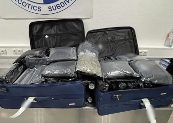 «Ελ. Βενιζέλος»: Χειροπέδες σε 3 γυναίκες που έκρυβαν πάνω από… 72 κιλά κάνναβης στις βαλίτσες τους – ΒΙΝΤΕΟ – ΦΩΤΟ