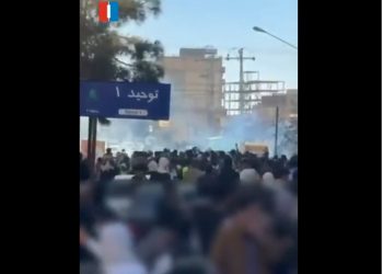 Ιράν: Οι Αρχές του Ιράν έκοψαν το ίντερνετ σε όλη τη χώρα – Συνεχίζονται για 12 ημέρες οι διαδηλώσεις – ΒΙΝΤΕΟ – ΦΩΤΟ